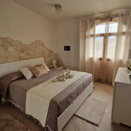 La Casa Delle Rose 3 *