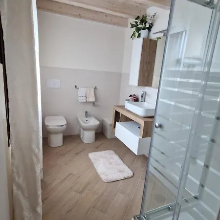 La Casa Delle Rose 3 * Giba
