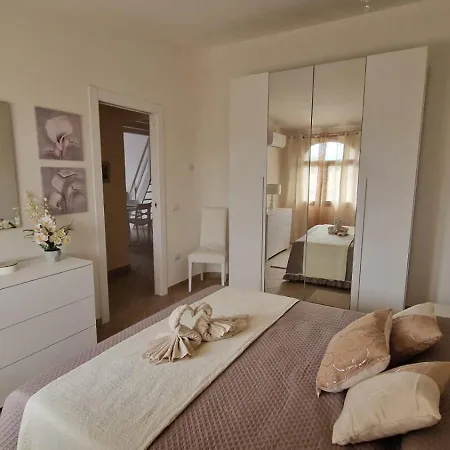 La Casa Delle Rose 3 *